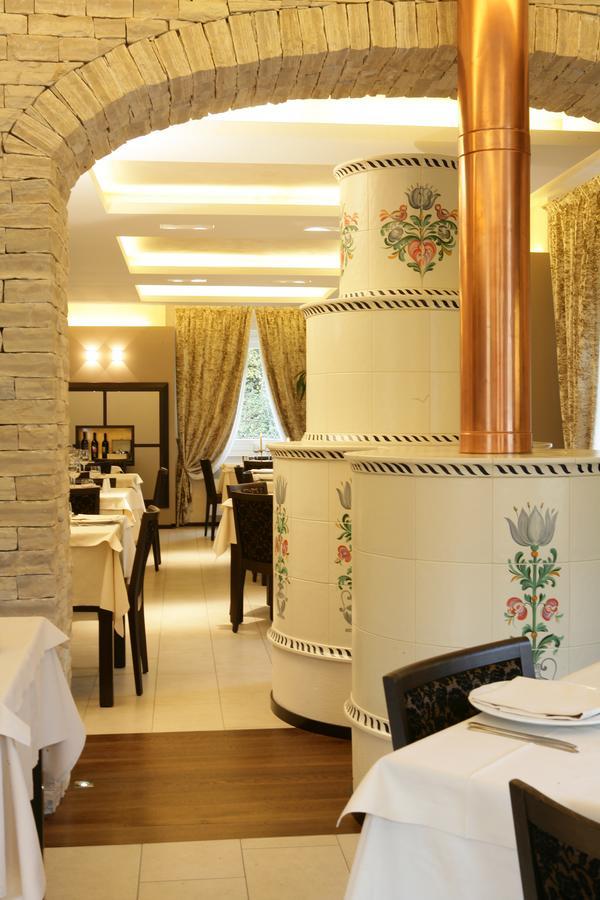 Albergo Ristorante Marcheno Exteriör bild