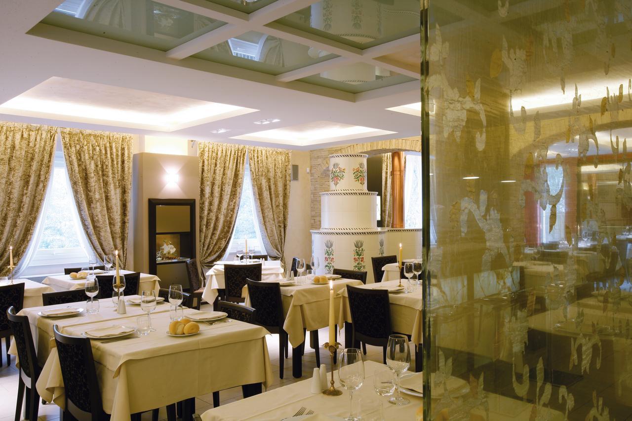 Albergo Ristorante Marcheno Exteriör bild